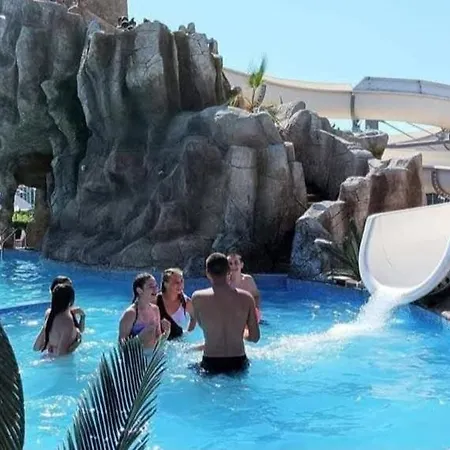 Rainbow 2 Complex Lägenhet