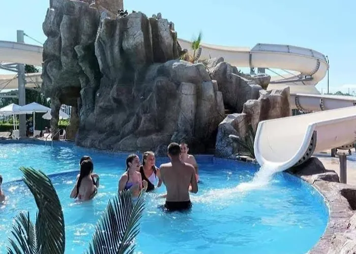 Rainbow 2 Complex アパート