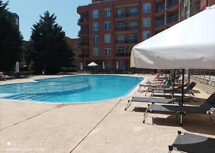 アパート Rainbow 2 Complex