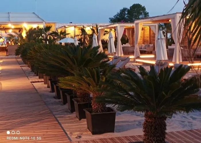 Rainbow 2 Complex アパート サニービーチ