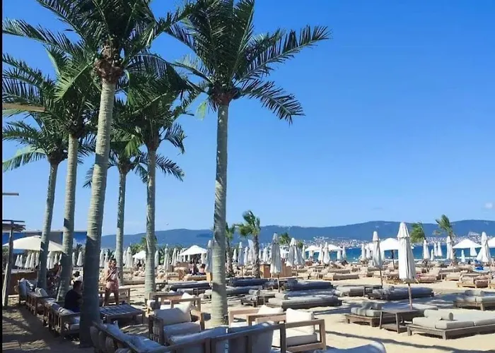 Rainbow 2 Complex アパート