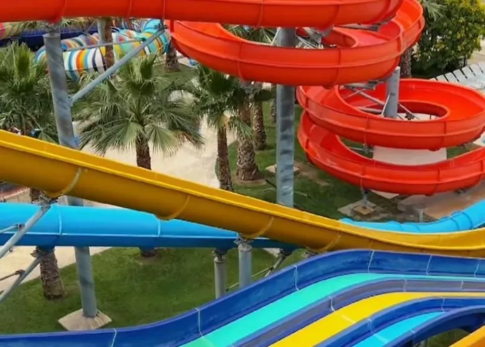 Rainbow 2 Complex アパート サニービーチ