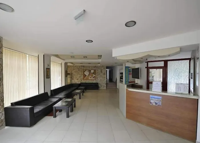 Rainbow 2 Complex サニービーチ