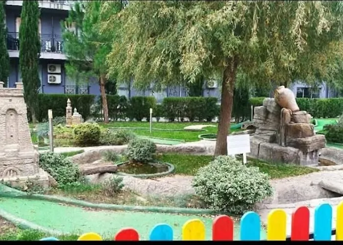 Rainbow 2 Complex 3* サニービーチ